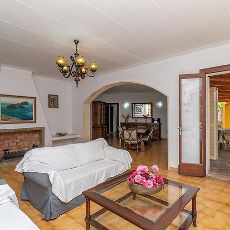 Villa Minerva By Sealand Villas Alcudia  Exterior photo